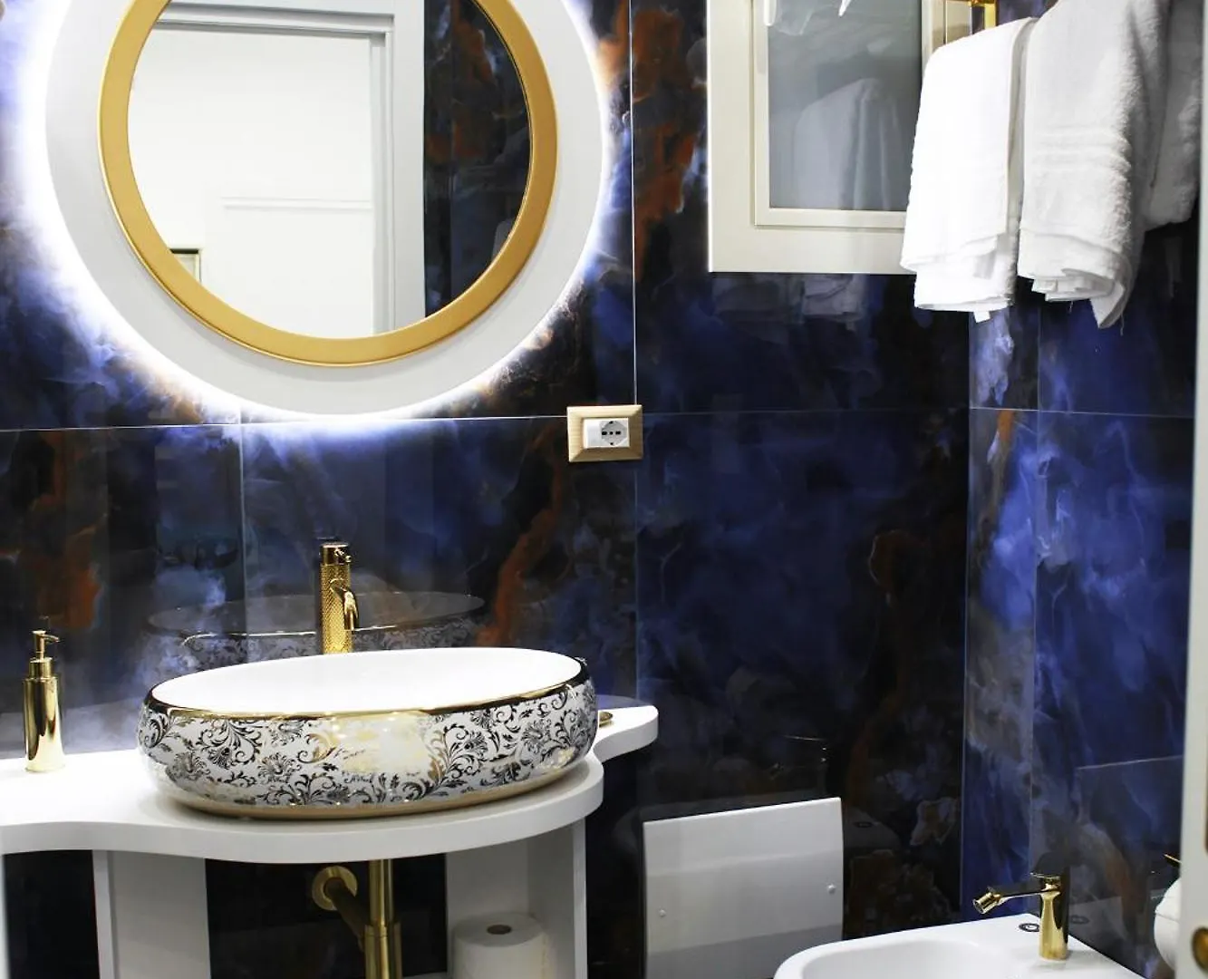 Guest house I Correra Luxury House Hotel Naples Italy
